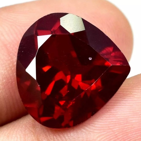 Extremely Rare! Massive 13.40CT Natural Pear Cut Painite - Picture 2 of 6